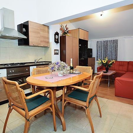 Apartments Bijuk Sukošan Kültér fotó